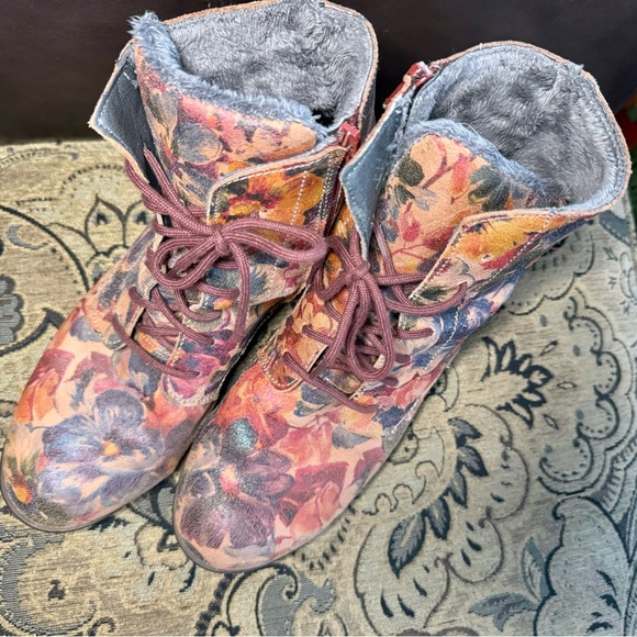 Joseph Seibel fur lined zipper boots - Picture 6 of 11